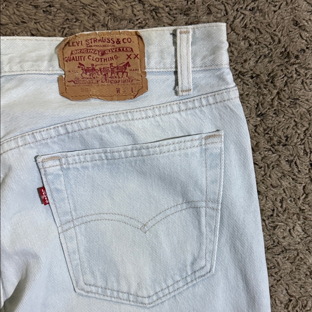 Levi's Men’s Light Blue Denim Jeans - Classic Back Pocket Detail